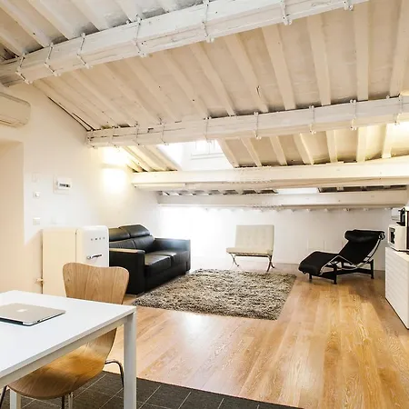 Spanish Steps Luxury Penthouse Lejlighed