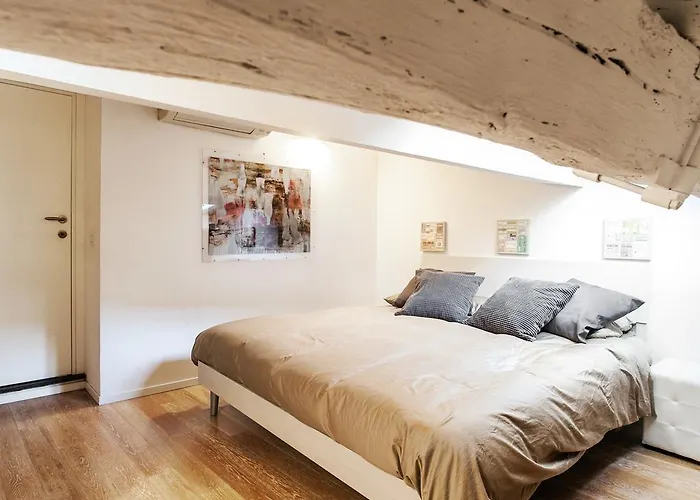 Spanish Steps Luxury Penthouse شقة *