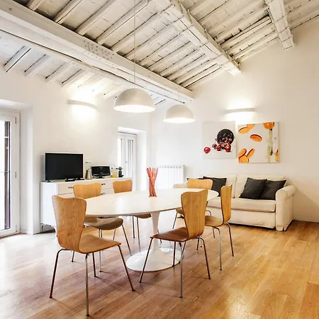 Spanish Steps Luxury Penthouse * 로마
