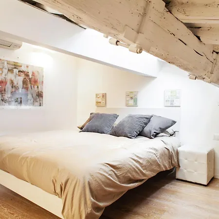 Spanish Steps Luxury Penthouse * 로마